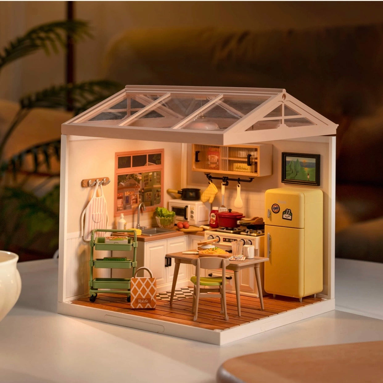 Rolife Happy Meals Kitchen Super Creator Miniature House DW008